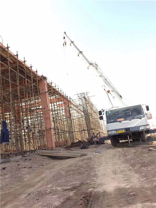 庄浪县吊车作业的安全注意事项有哪些？