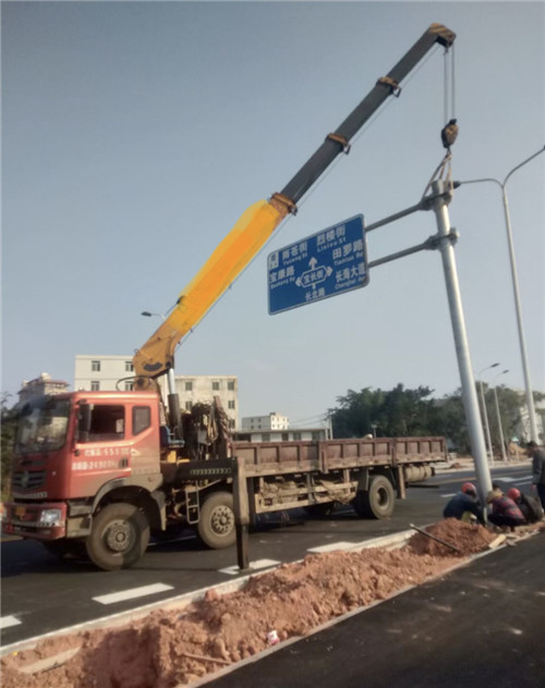 庄浪县设备吊装租赁吊车要用多大吊车
